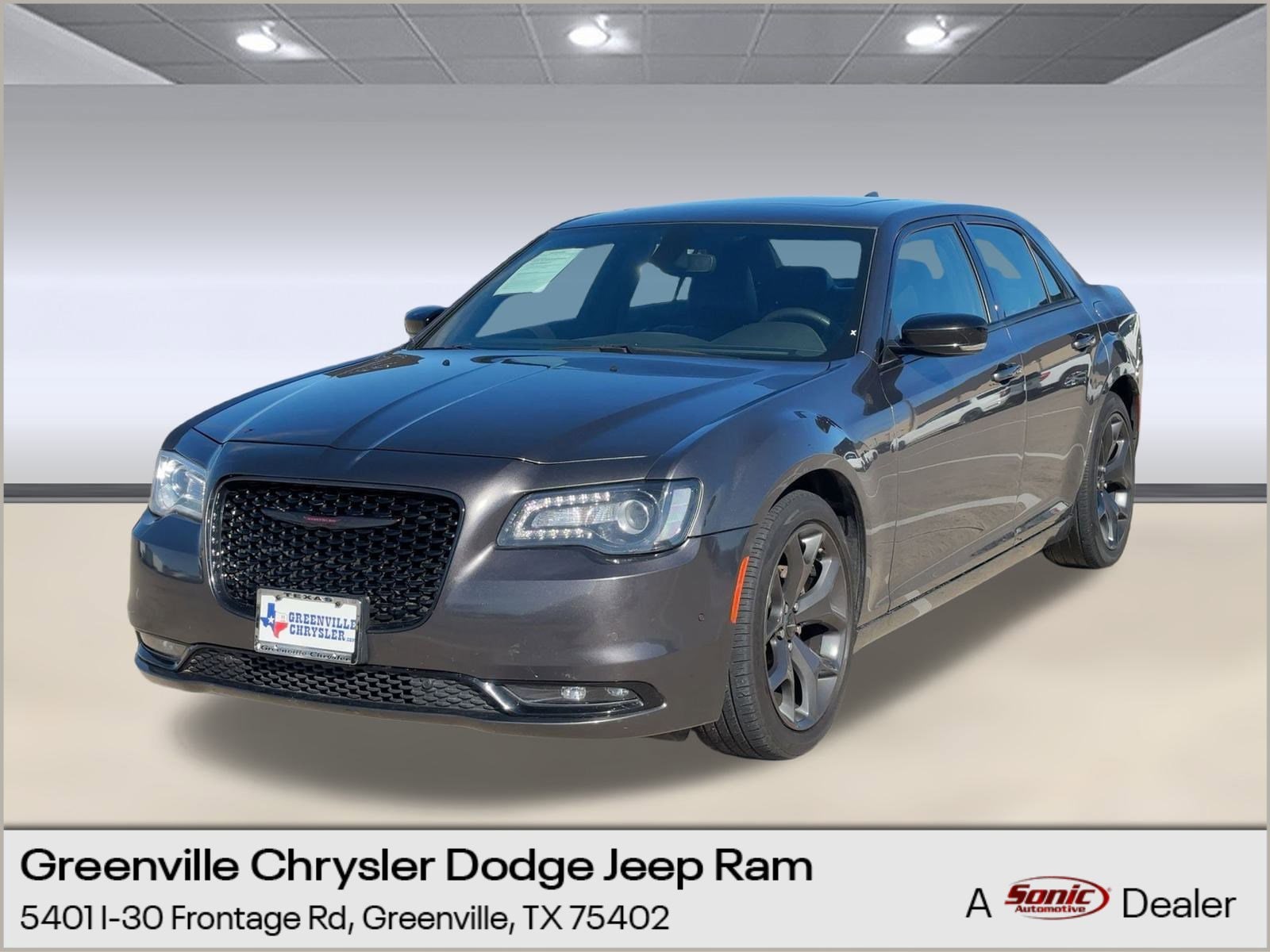 2023 Chrysler 300 S's photo