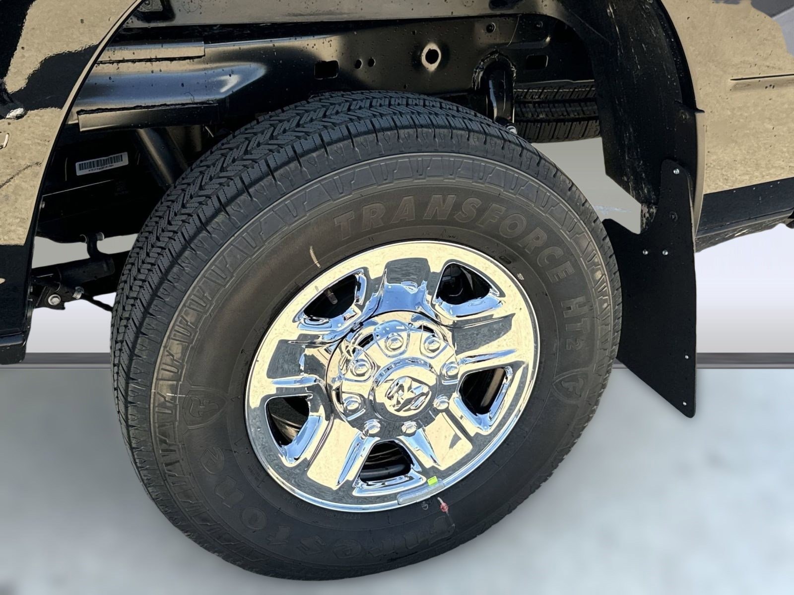 2025 RAM 2500 Tradesman - Photo 10
