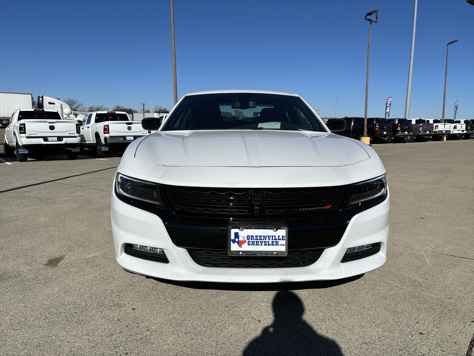 2023 Dodge Charger SXT AWD photo 2