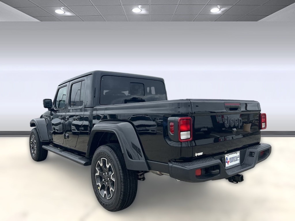 New 2025 Jeep Gladiator SPORT S 4X4 Pickup