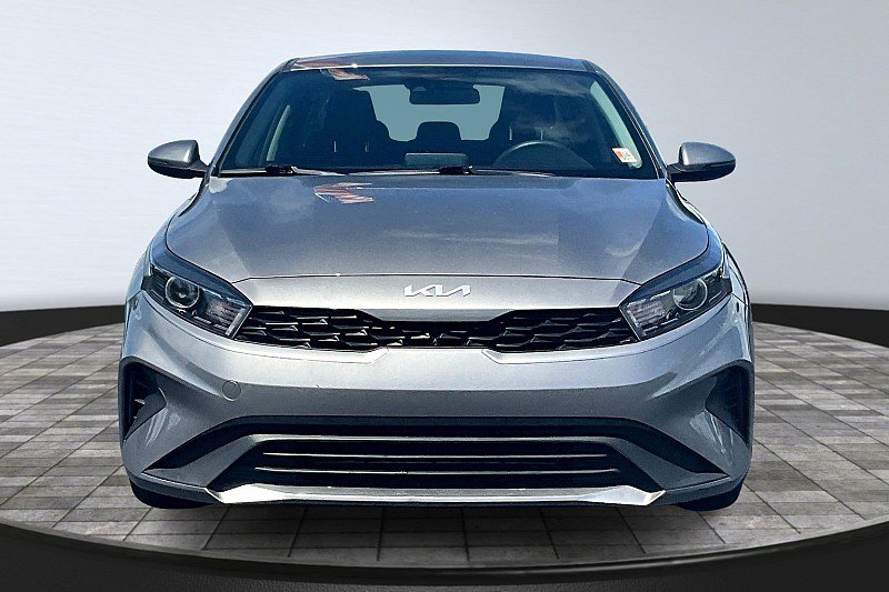 2024 Kia Forte LXS photo 3