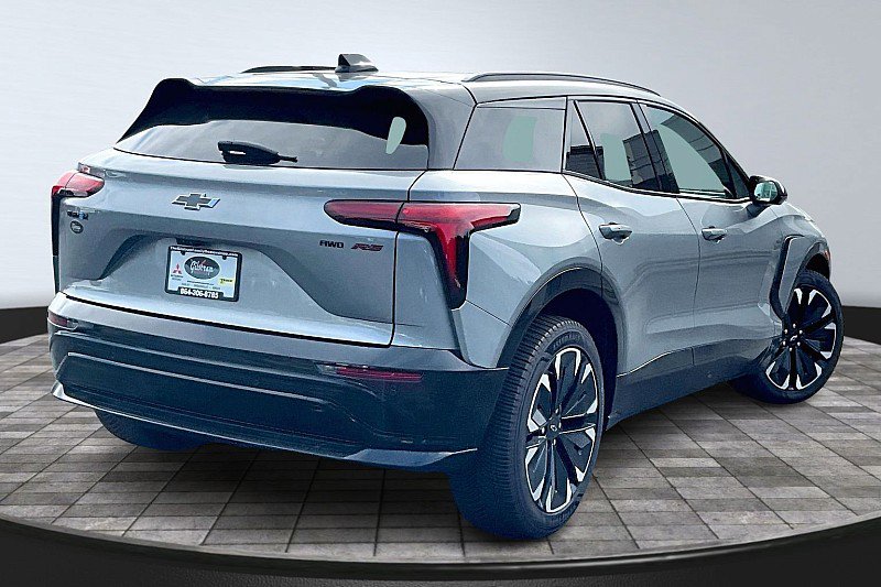 Used 2025 Chevrolet Blazer EV RS with VIN 3GNKDJRJ0SS175589 for sale in Greenville, SC