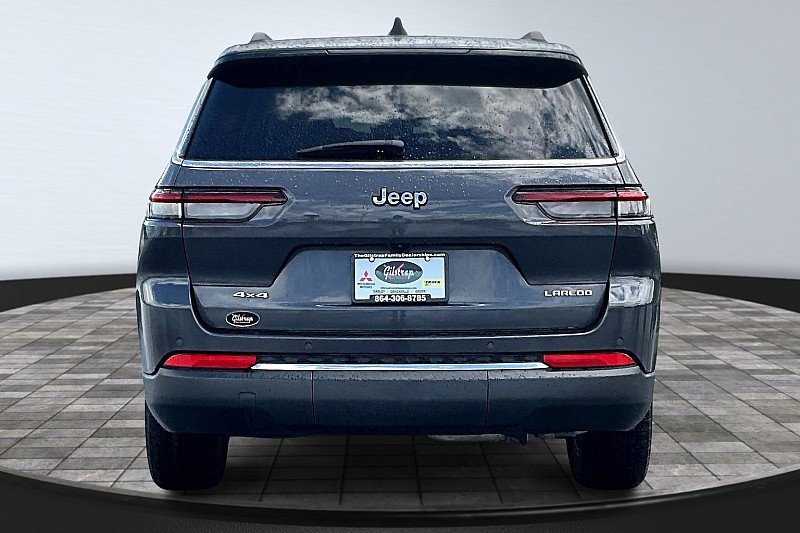 2023 Jeep Grand Cherokee Laredo photo 3