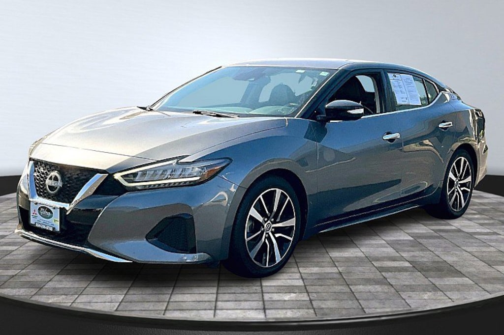 Used 2023 Nissan Maxima SV Sedan