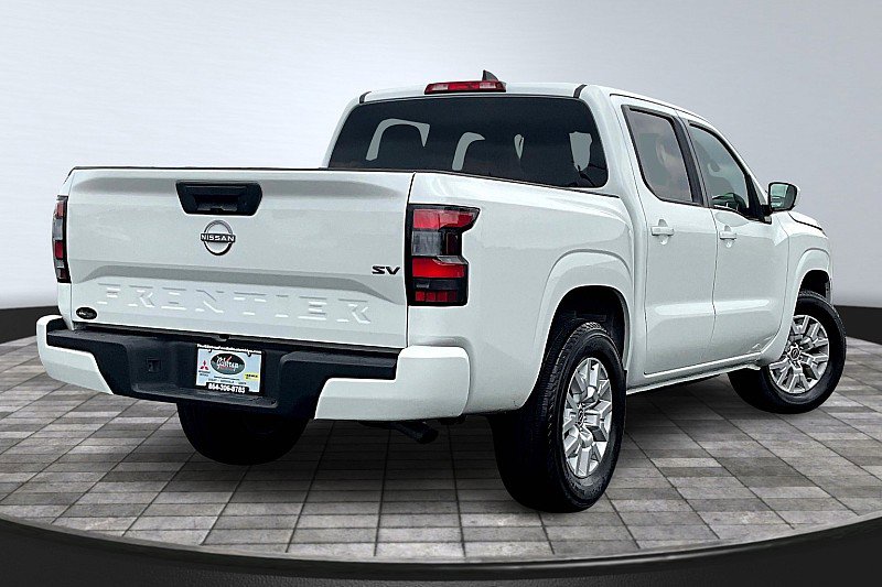 2023 Nissan Frontier Crew Cab SV photo 3