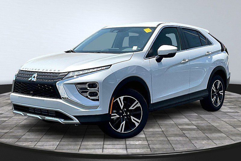 2024 Mitsubishi Eclipse Cross SE photo 2