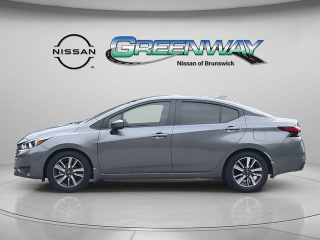 Used 2024 Nissan Versa 1.6 SV 4dr Car