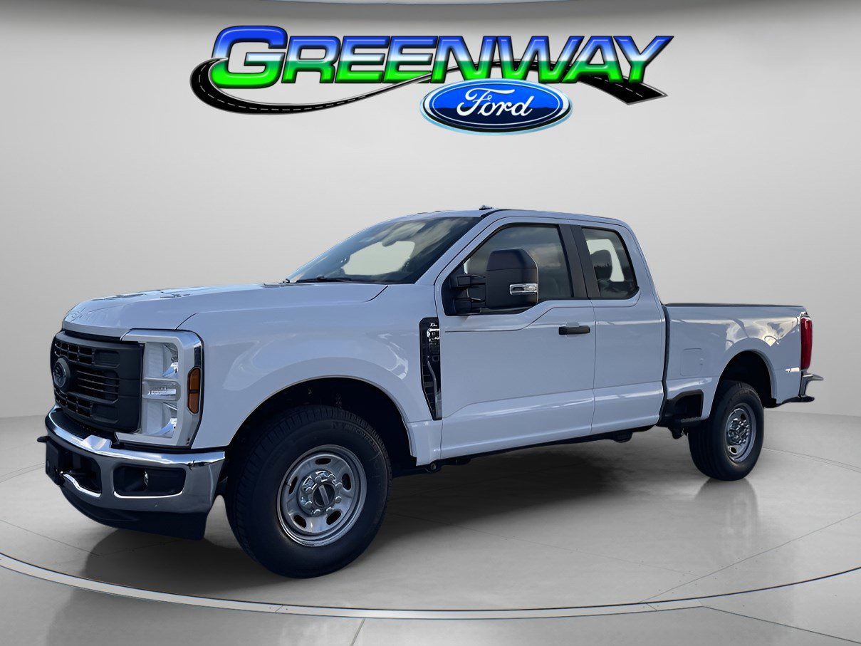 2026 Ford F-350 XL SuperCab 8' Box SRW's photo