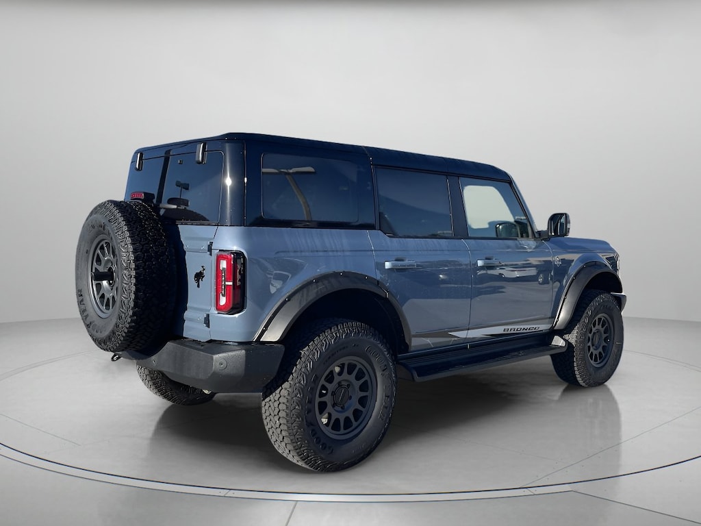 New 2025 Ford Bronco Outer Banks Convertible
