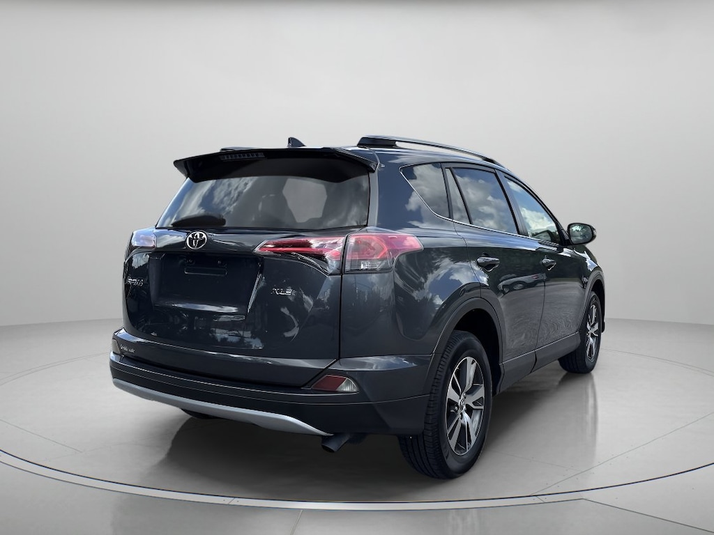 Used 2018 Toyota RAV4 XLE Sport Utility