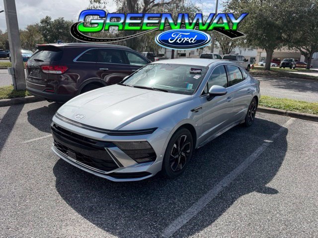 Used 2024 Hyundai Sonata SEL 4dr Car