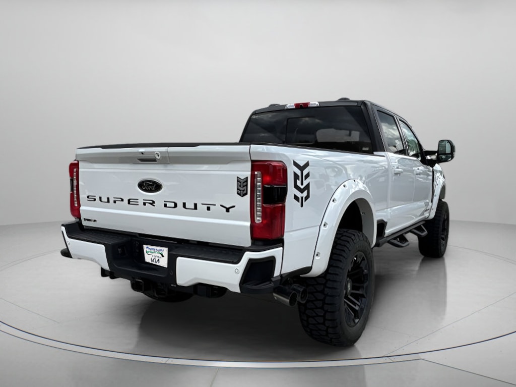 Used 2025 Ford Super Duty F-250 SRW Lariat Crew Cab Pickup
