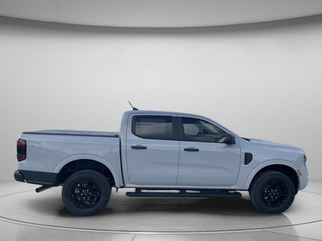 New 2026 Ford Ranger XLT Crew Cab Pickup