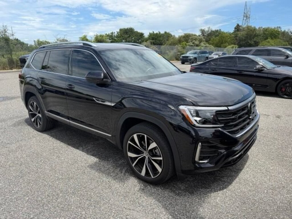 Used 2024 Volkswagen Atlas 2.0T SEL Premium R-Line Sport Utility