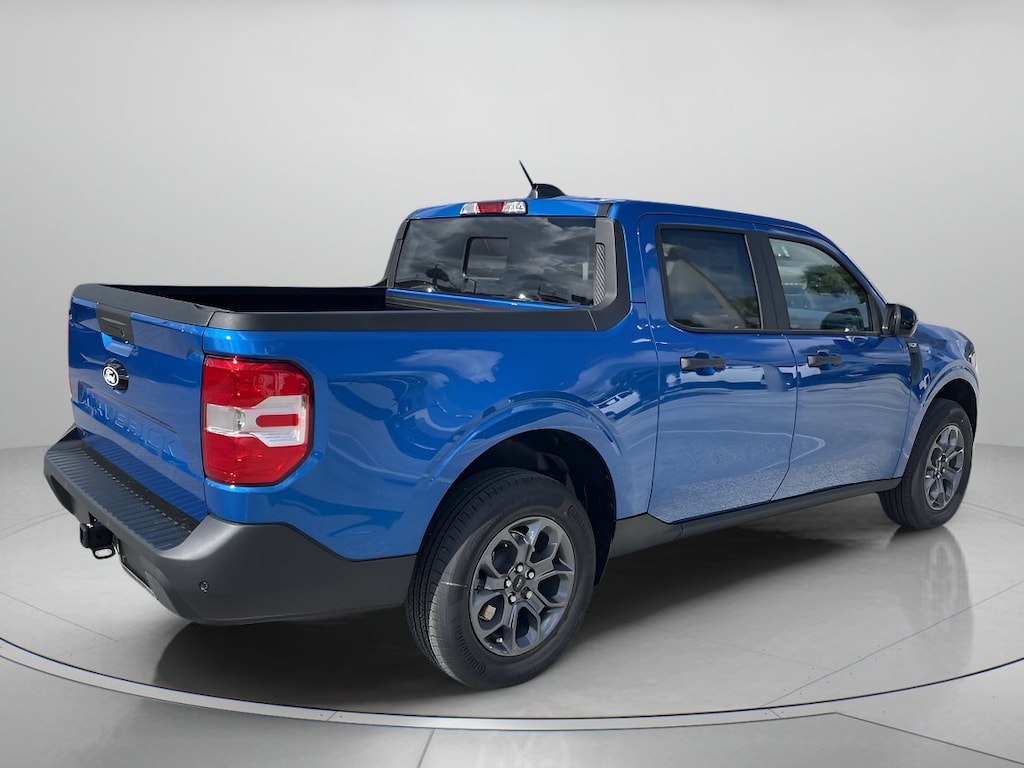 New 2026 Ford Maverick XLT Crew Cab Pickup