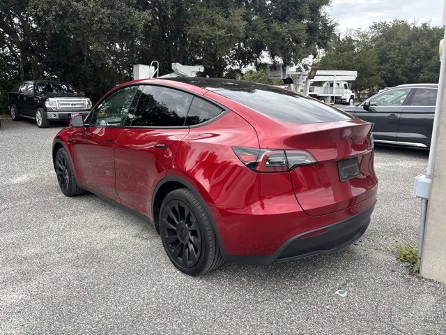 2024 Tesla Model Y Standard Range photo 4