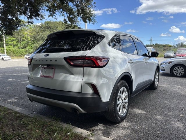 2023 Ford Escape Active photo 2