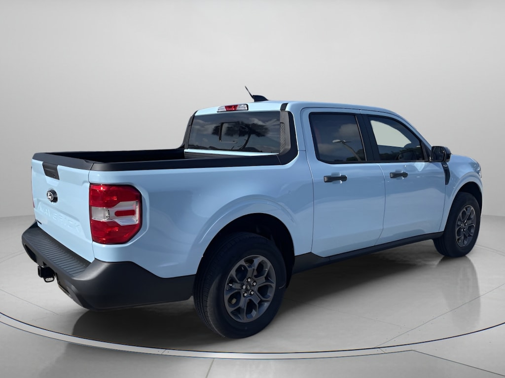 New 2026 Ford Maverick XLT Crew Cab Pickup