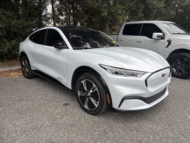 2023 Ford Mustang Mach-E Premium photo 2