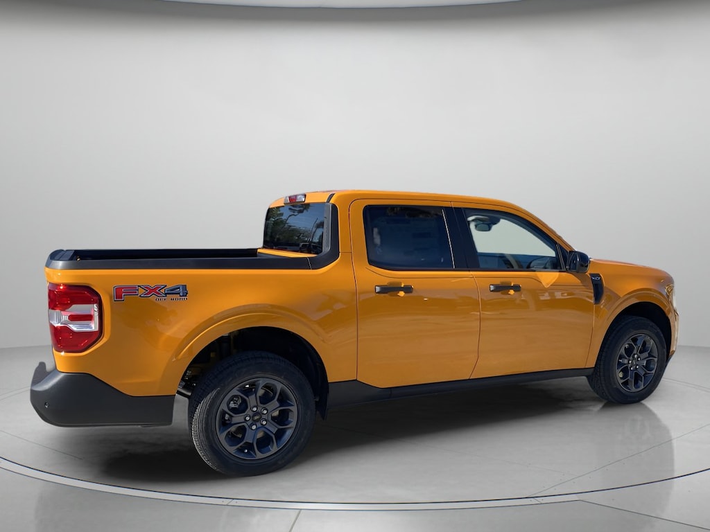 New 2026 Ford Maverick XLT Crew Cab Pickup