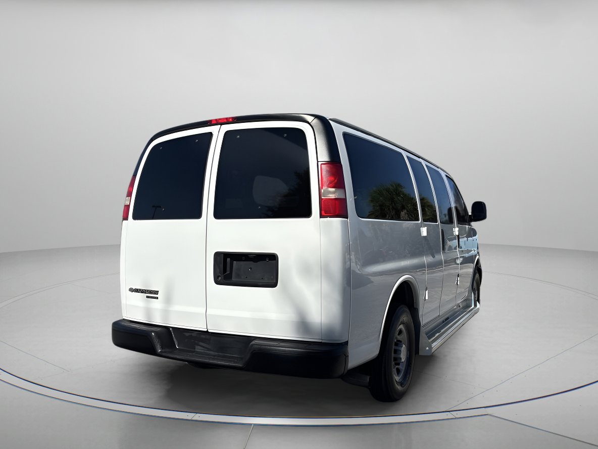 2016 Chevrolet Express LS Passenger Van photo 3