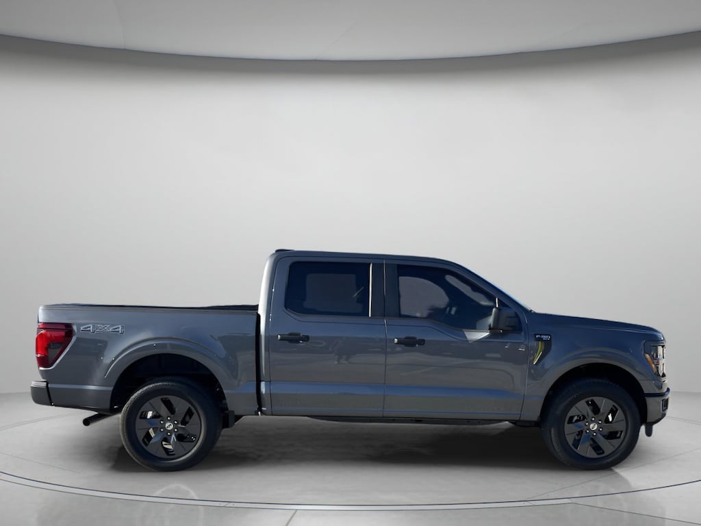 New 2025 Ford F-150 STX Crew Cab Pickup