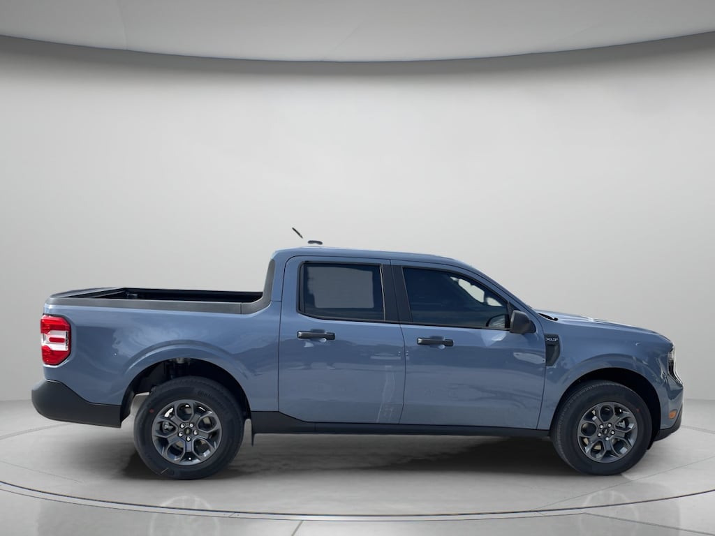 New 2026 Ford Maverick XLT Crew Cab Pickup