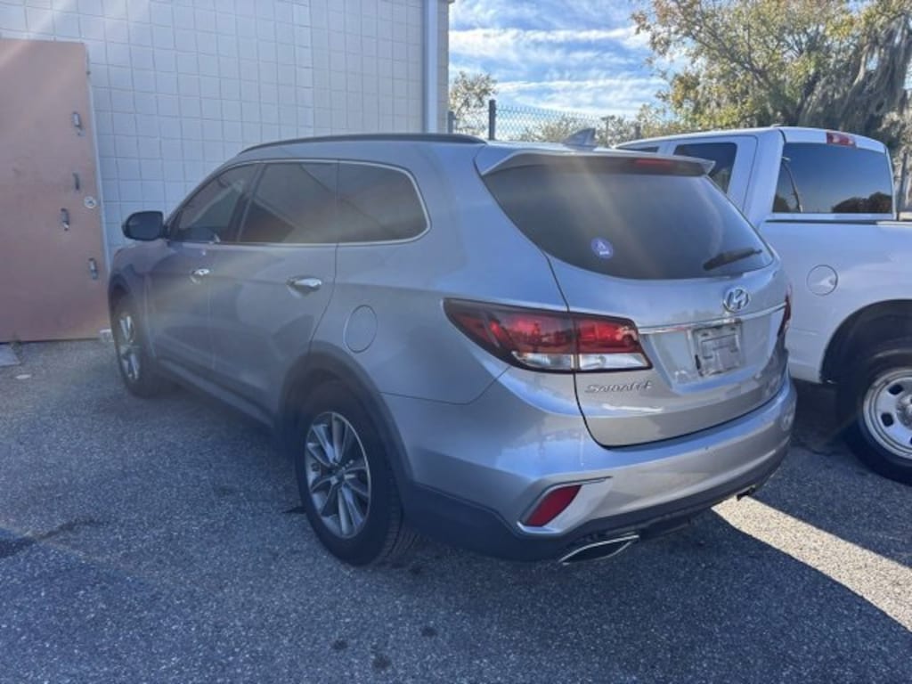 Used 2017 Hyundai Santa Fe SE Sport Utility