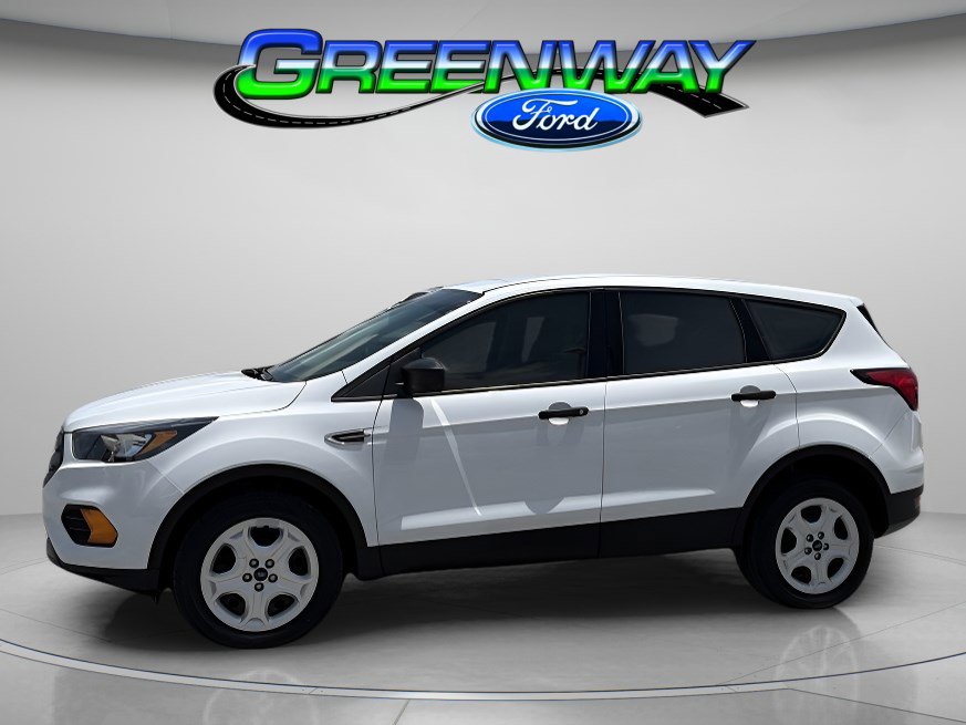 2019 Ford Escape S's photo