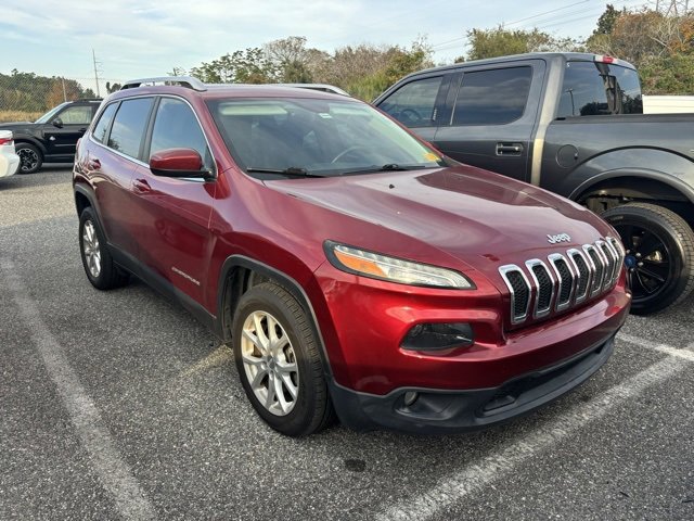 2015 Jeep Cherokee Latitude Sport photo 2