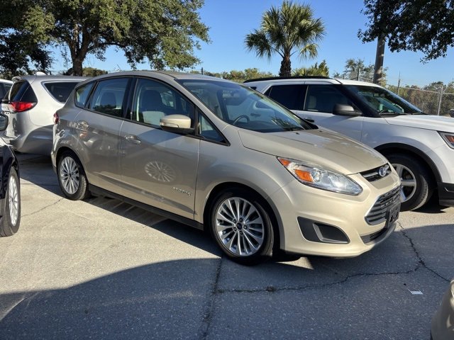 2017 Ford C-Max Hybrid SE photo 2