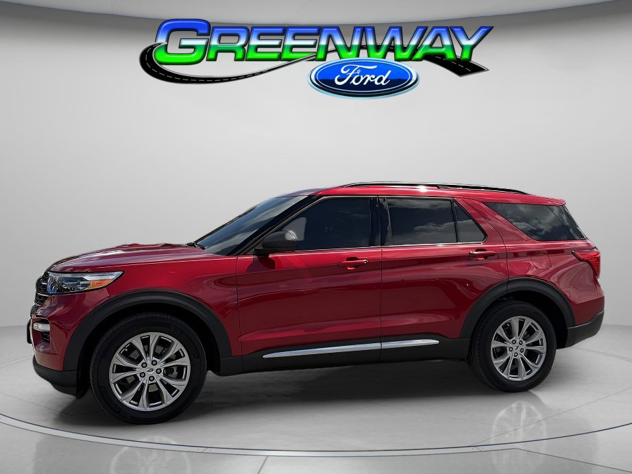 2024 Ford Explorer XLT 4WD's photo