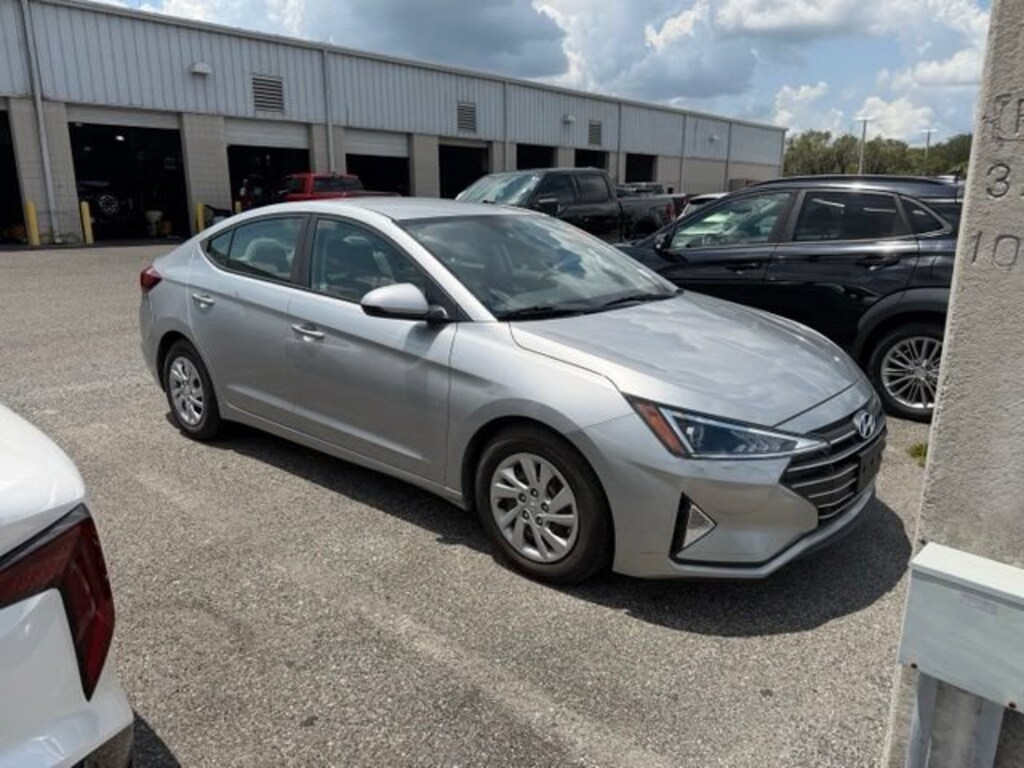 Used 2020 Hyundai Elantra SE 4dr Car