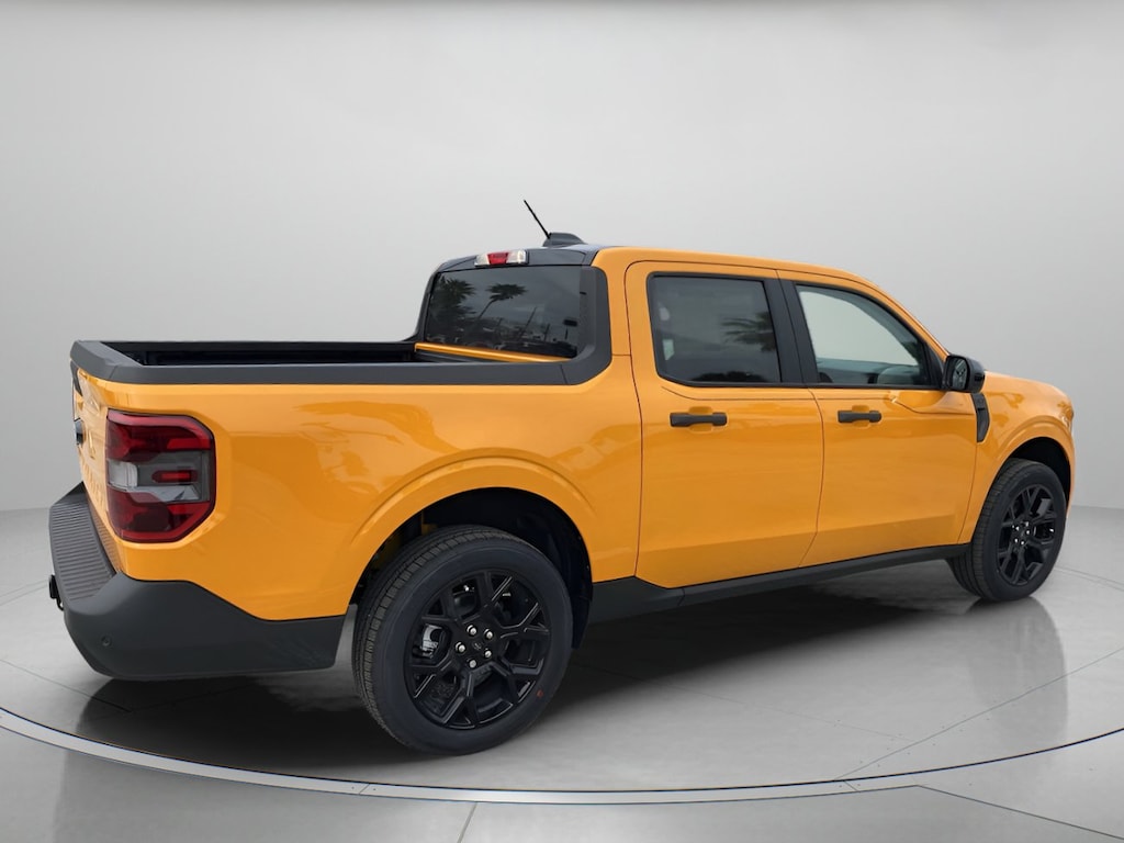 New 2026 Ford Maverick XLT Crew Cab Pickup