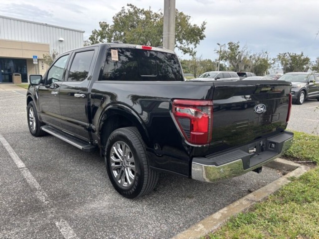 Used 2024 Ford F-150 XLT Crew Cab Pickup