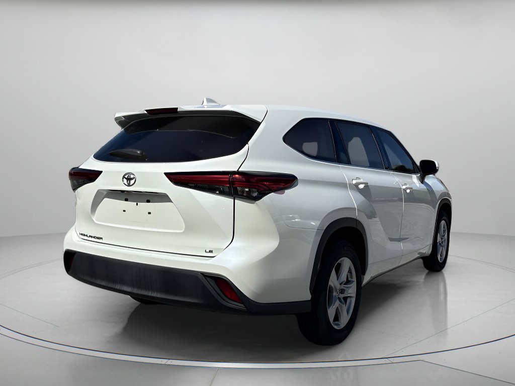 2020 Toyota Highlander L photo 3