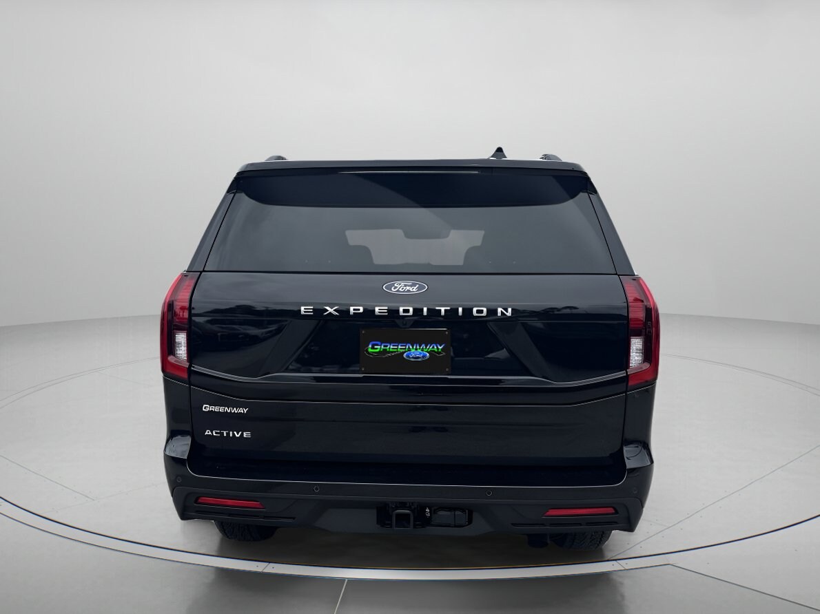 2025 Ford Expedition photo 4