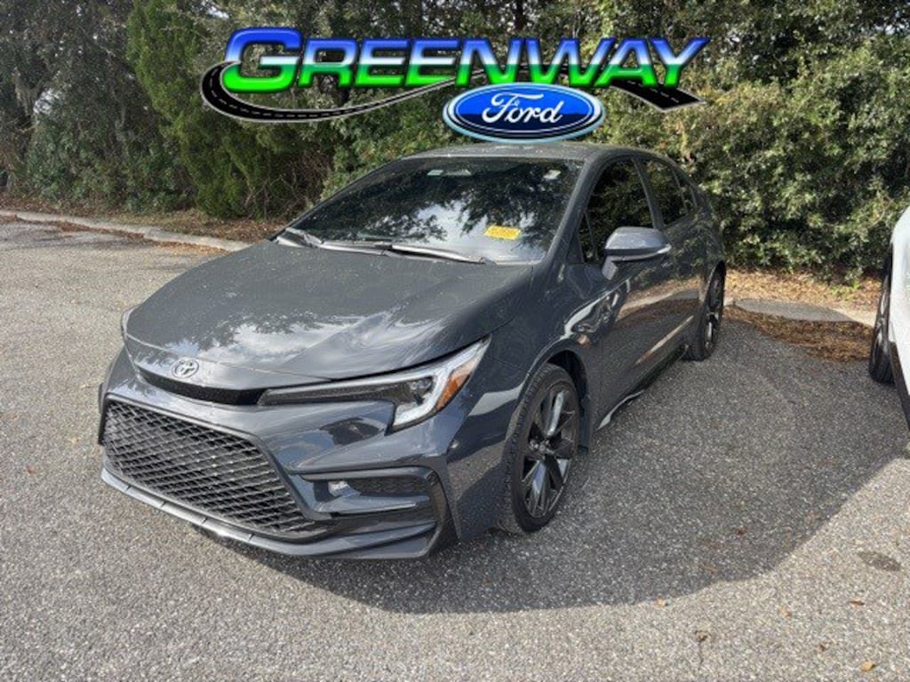 Used 2025 Toyota Corolla SE 4dr Car