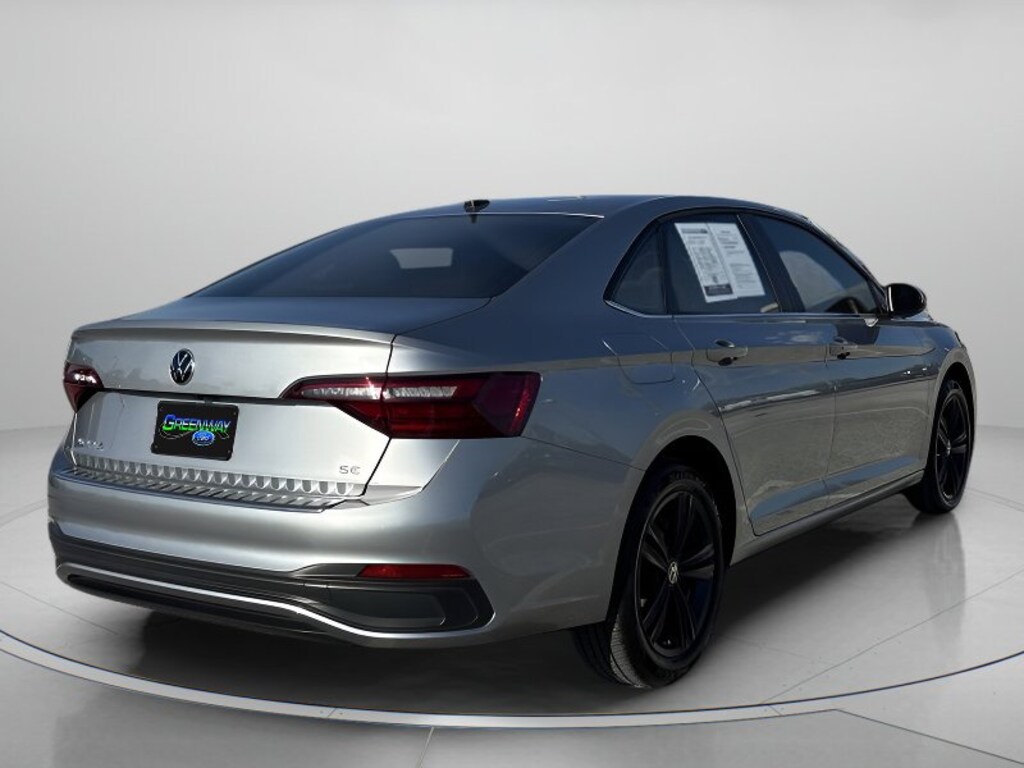 Used 2024 Volkswagen Jetta 1.5T SE 4dr Car