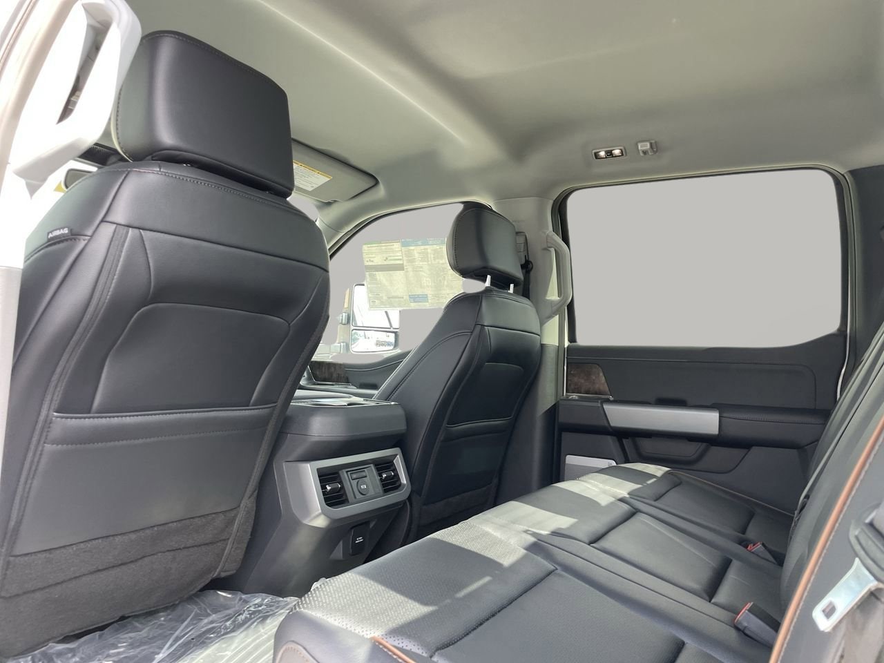2026 Ford F-350 Super Duty Lariat - Photo 17
