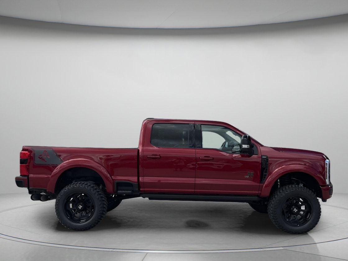 2025 Ford F-250 Lariat photo 2