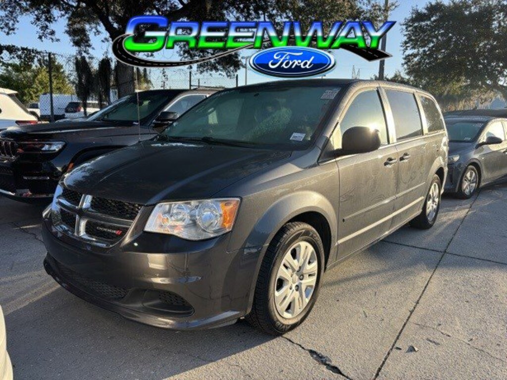 Used 2017 Dodge Grand Caravan SE Mini-van, Passenger