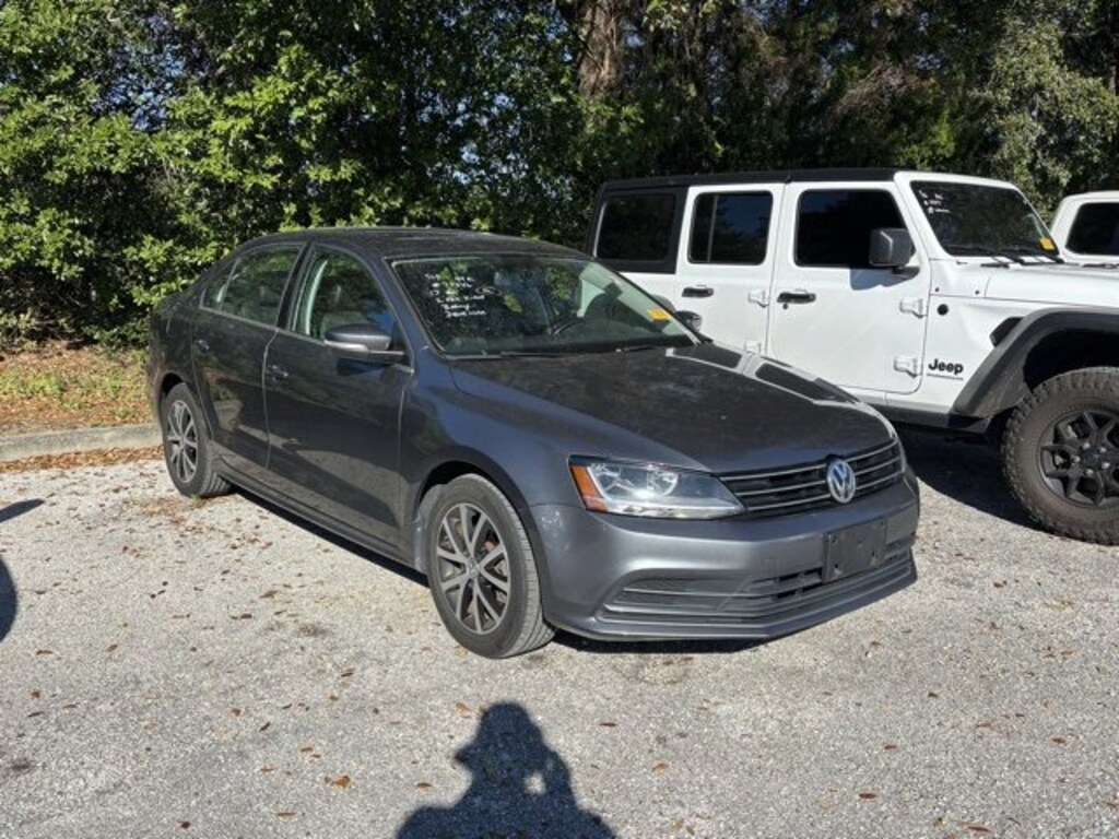 Used 2017 Volkswagen Jetta 1.4T SE 4dr Car