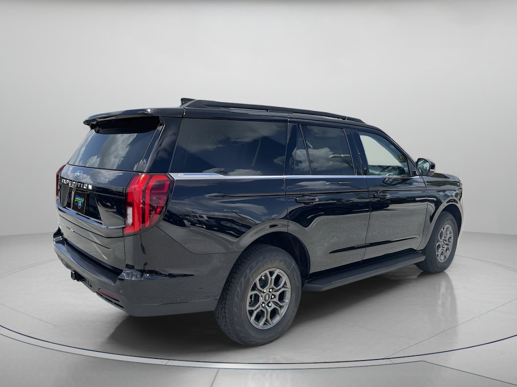 New 2026 Ford Expedition Active Sport Utility