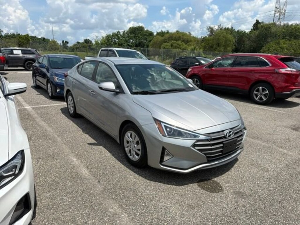 Used 2020 Hyundai Elantra SE 4dr Car