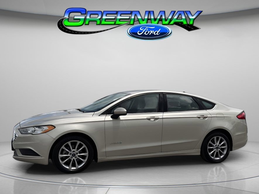 2017 Ford Fusion S's photo