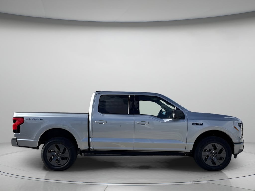 New 2025 Ford F-150 Lightning Flash Crew Cab Pickup
