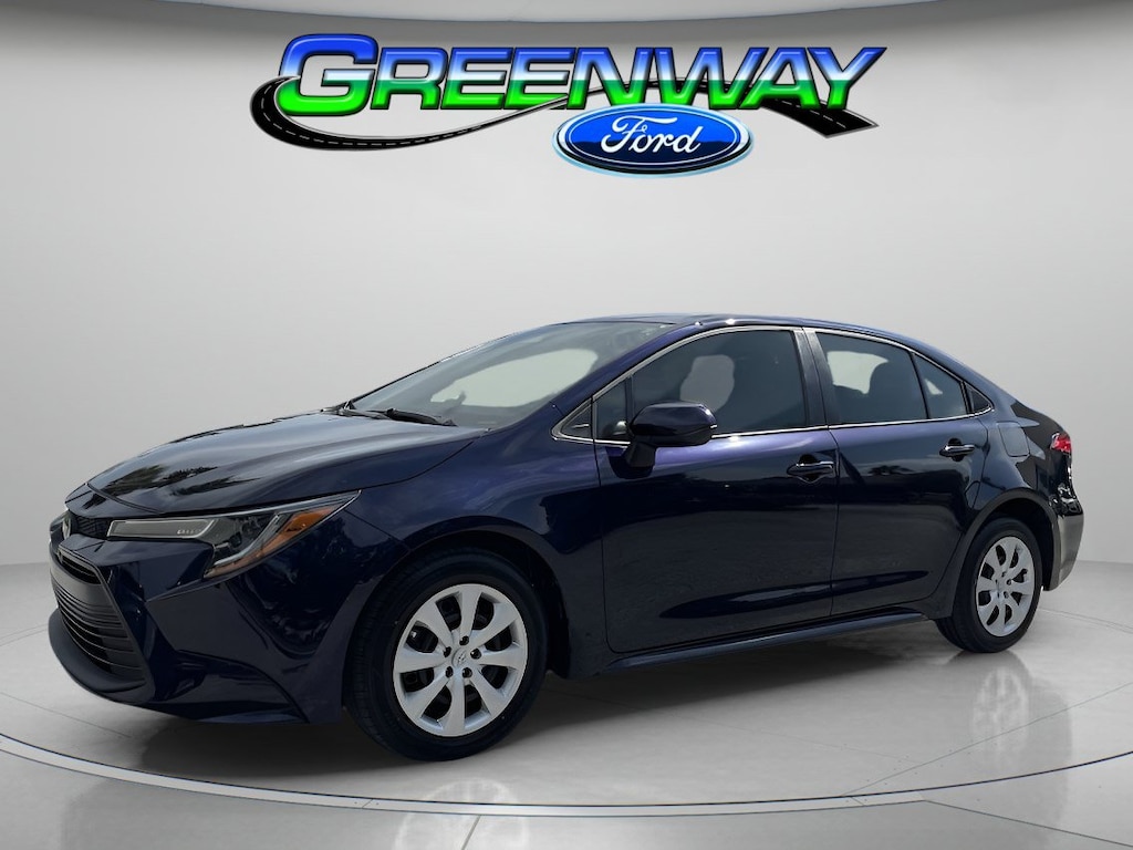 Used 2024 Toyota Corolla LE 4dr Car