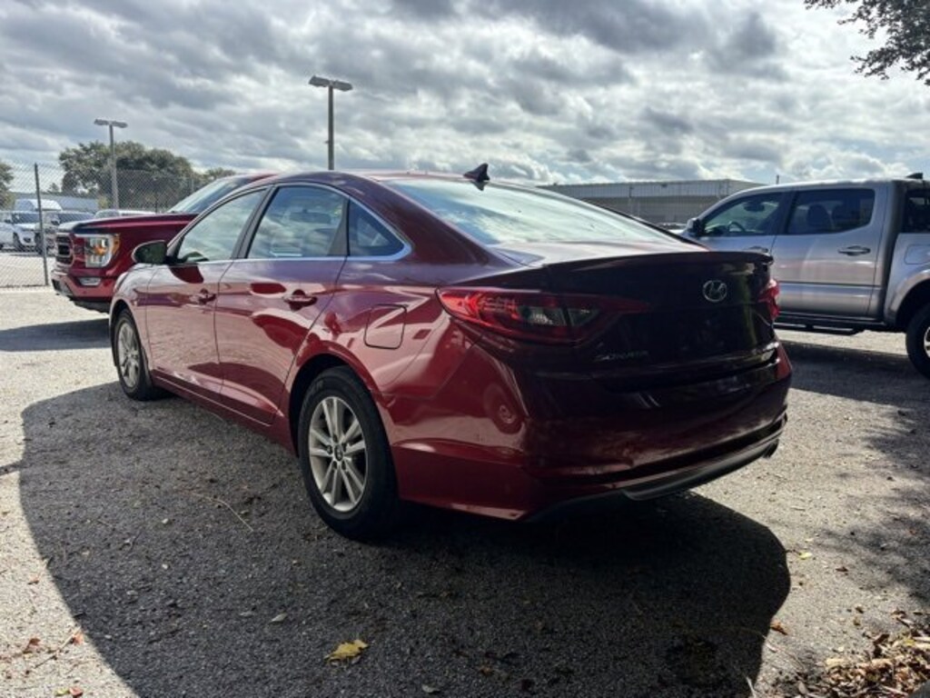 Used 2015 Hyundai Sonata SE 4dr Car