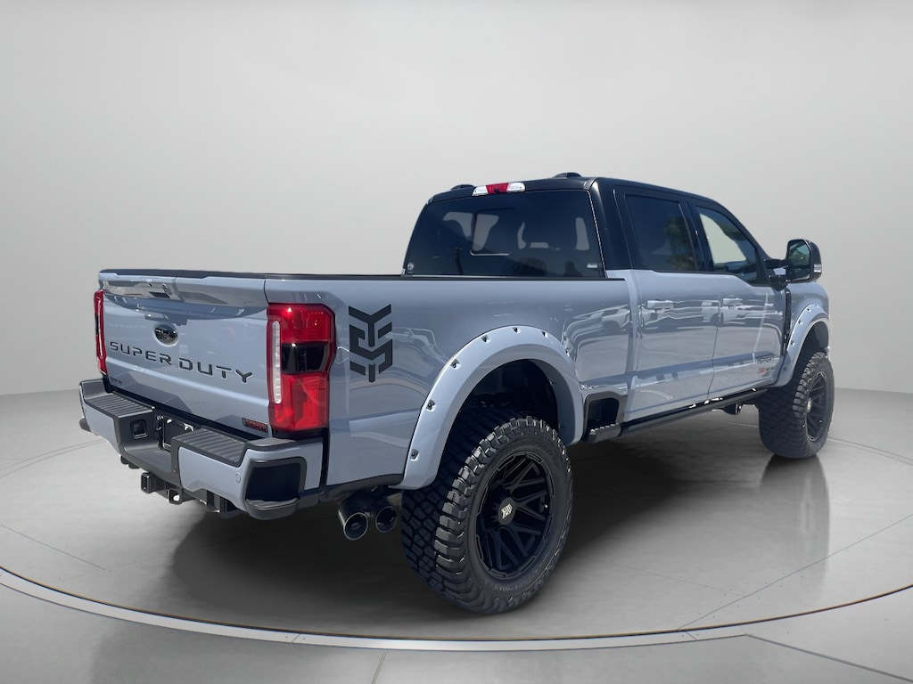 New 2026 Ford Super Duty F-250 SRW Valor Lift Crew Cab Pickup